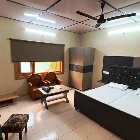 Pops Resort Pālampur Exterior photo