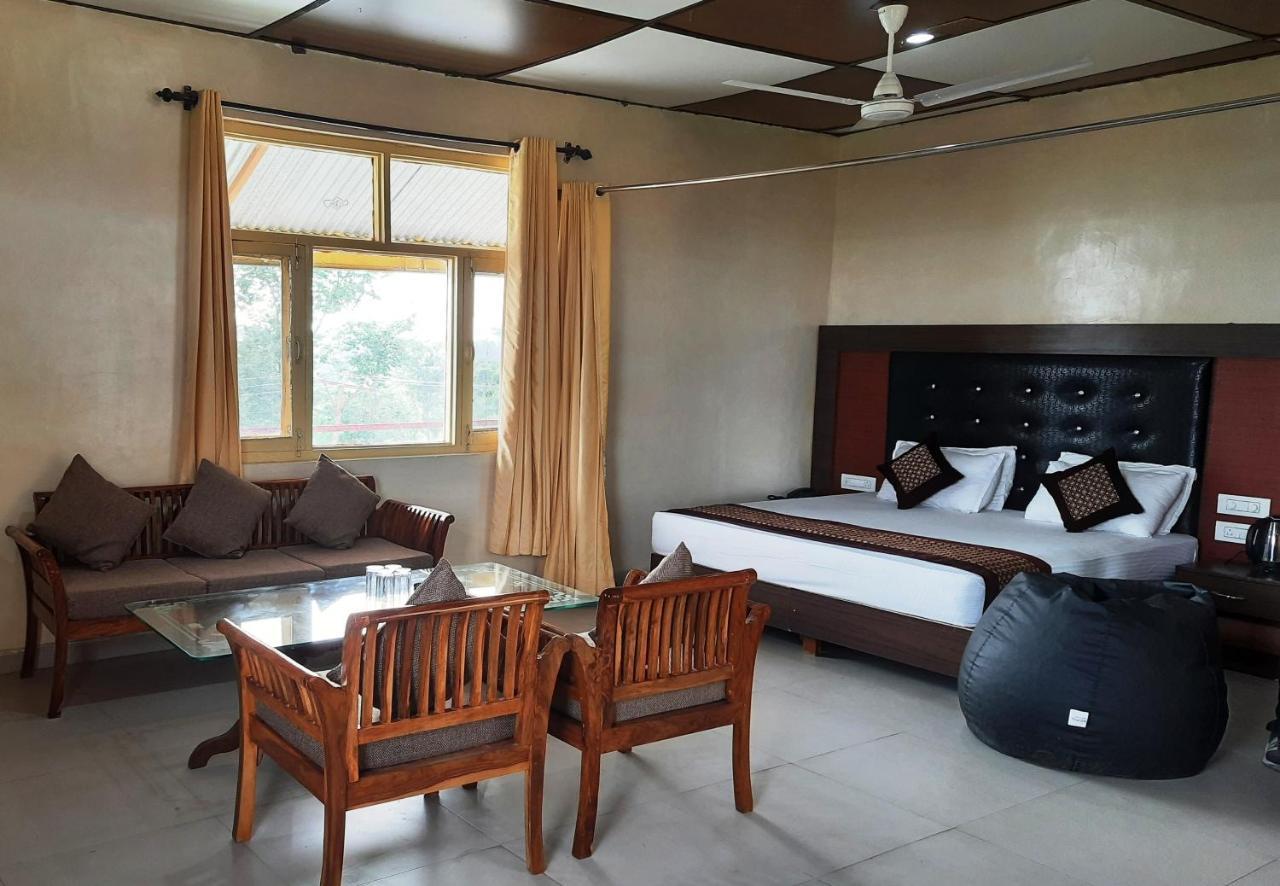 Pops Resort Pālampur Exterior photo