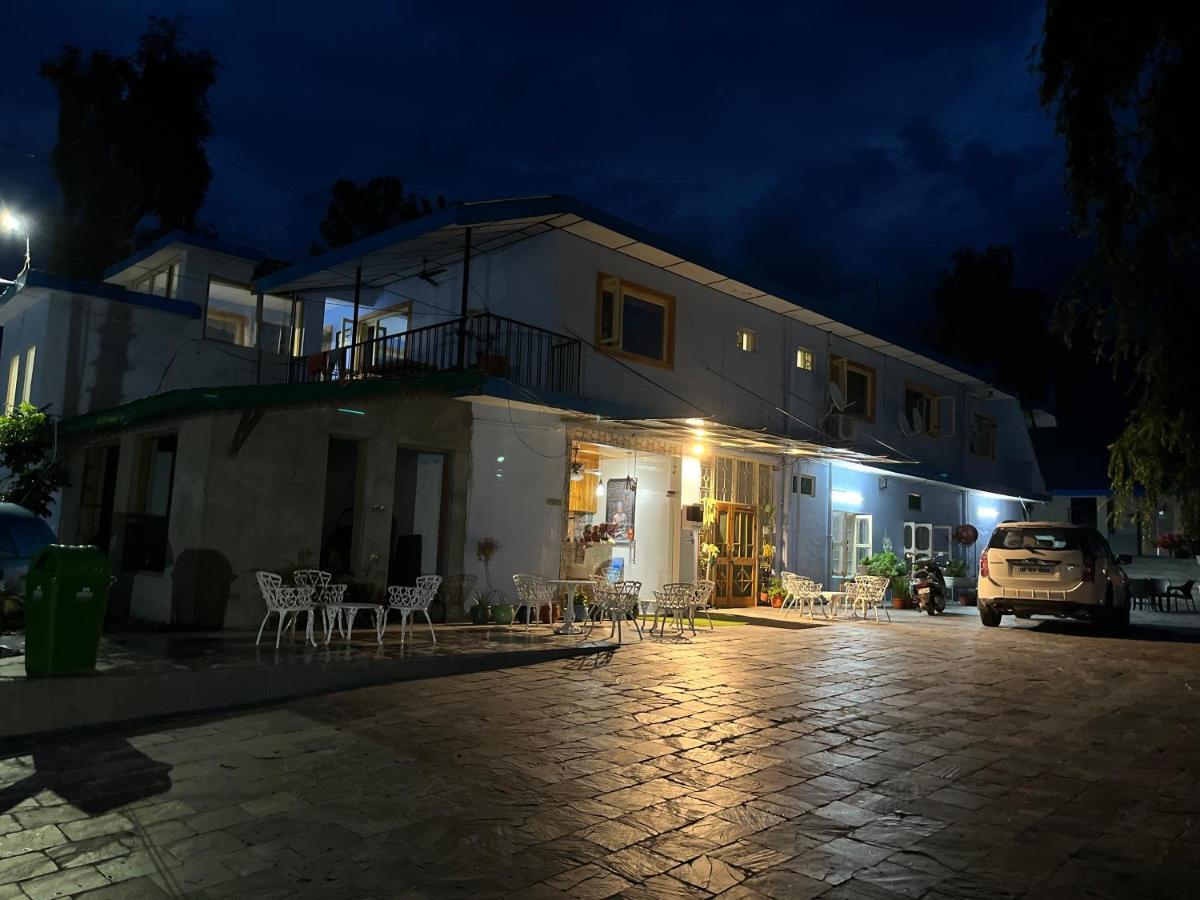 Pops Resort Pālampur Exterior photo