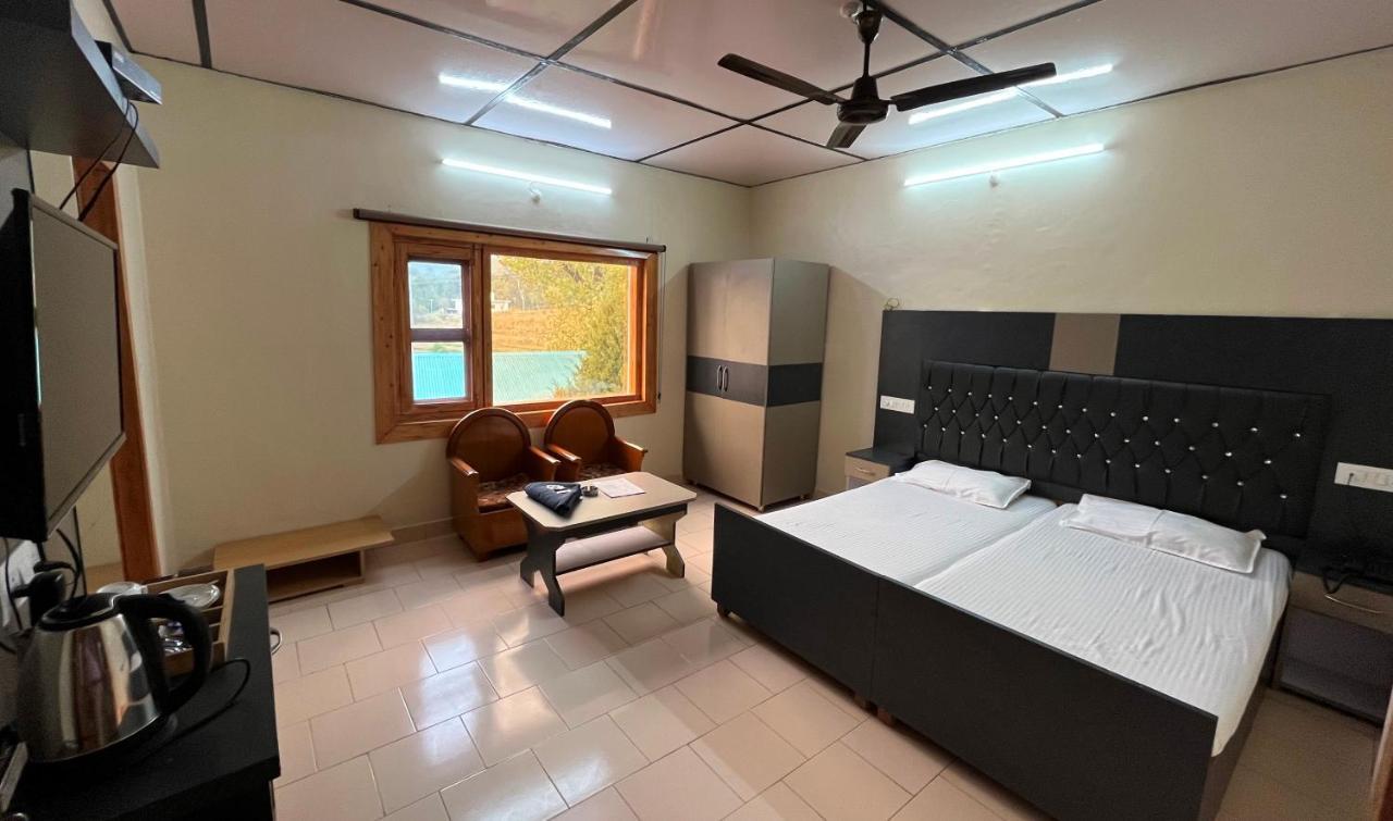 Pops Resort Pālampur Exterior photo