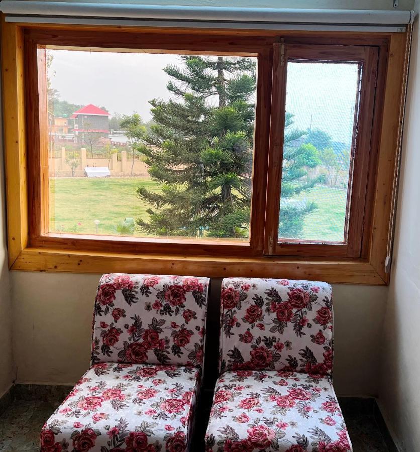 Pops Resort Pālampur Exterior photo