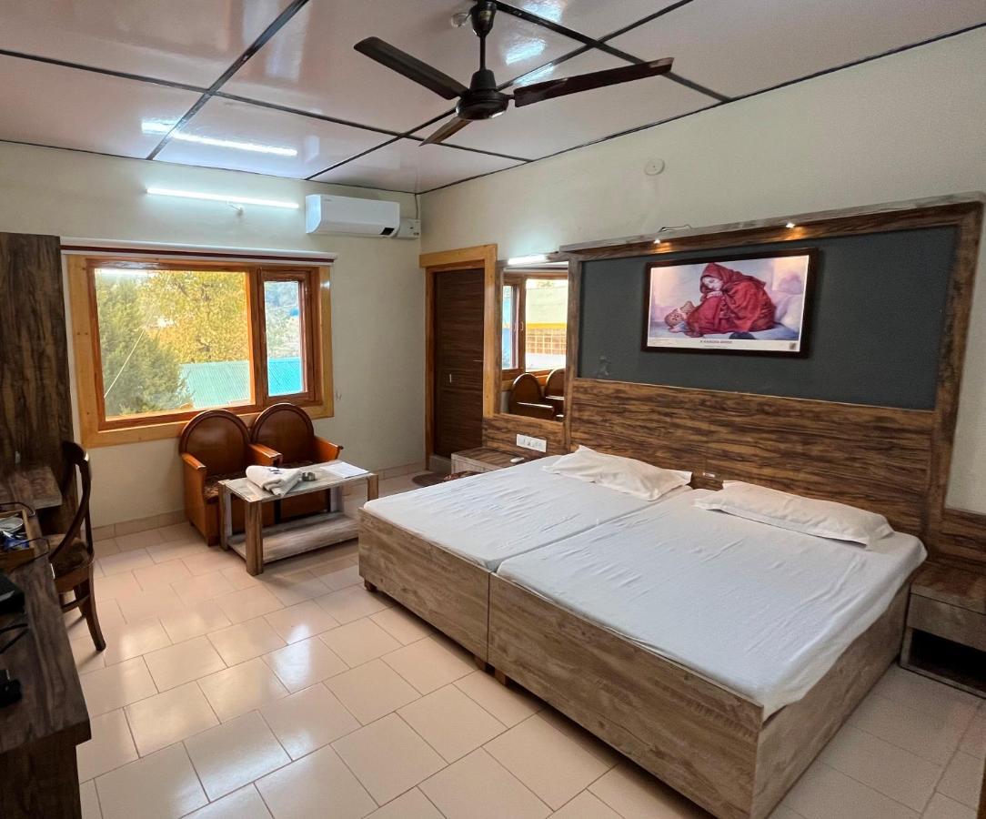 Pops Resort Pālampur Exterior photo