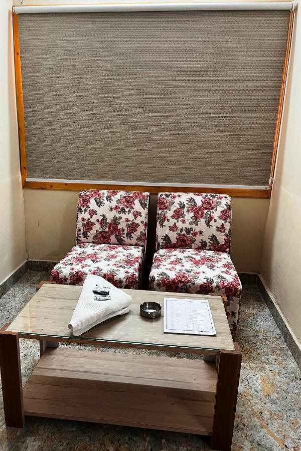 Pops Resort Pālampur Exterior photo
