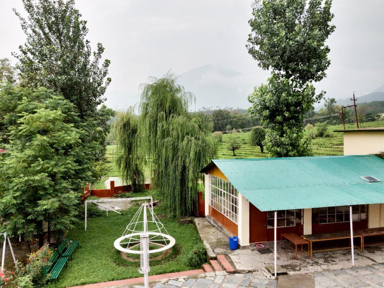 Pops Resort Pālampur Exterior photo